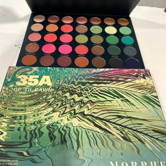 Morphe 35A Up Til Dawn Artistry Palette - Picture 2 of 3
